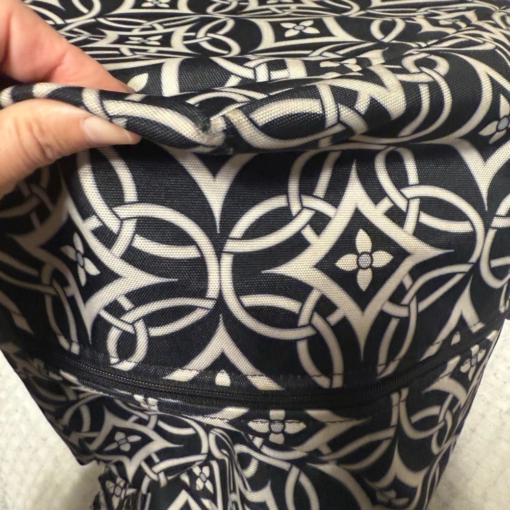 Vera Bradley Tote Lighten Up Expandable Travel Bag Black DN Without a long strap - Picture 11 of 13